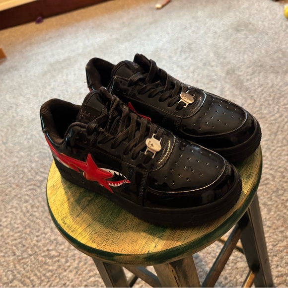 Black Bape size 7 
Blue Foamposite size 6.5y 
Black Foamposite size 6.5y - Picture 1 of 6